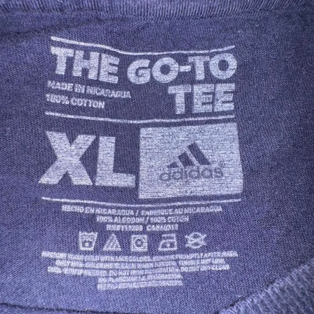 Adidas Men's Navy and Blue T-shirt